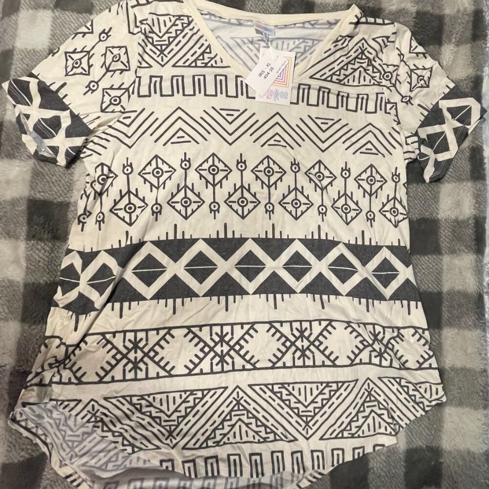 LuLaRoe Iris Tunic XL NWT